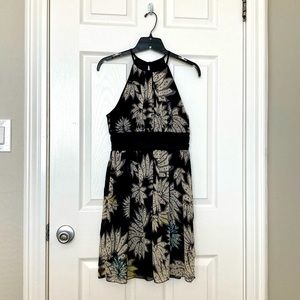 Flowery sleeveless dress
